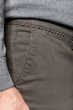 MEN'S PREMIUM CHINO - Image 4